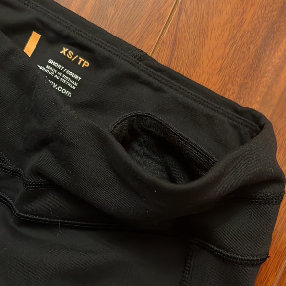 Worn ONCE, Lucy Lotus Collection Yoga Pants in Wide leg, Black, Small - Picture 6 of 6